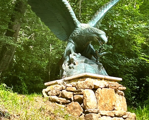 The Eagle marking the entrance to the gite