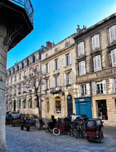 Bicycle-rank-in-Bordeaux
